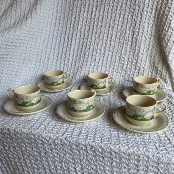 Vintage stoneware tea set tea cups & saucers white geese with bows speckled - Picture 2 of 16